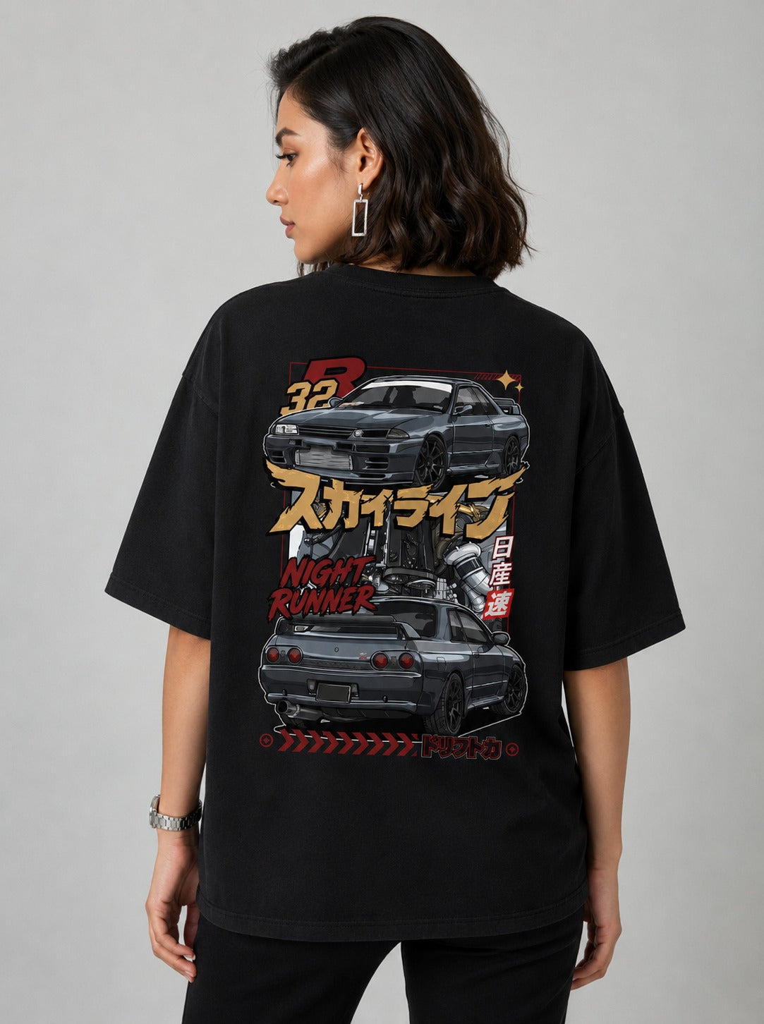 R32 Night Runner Street Art Oversize Black Cotton T-shirt